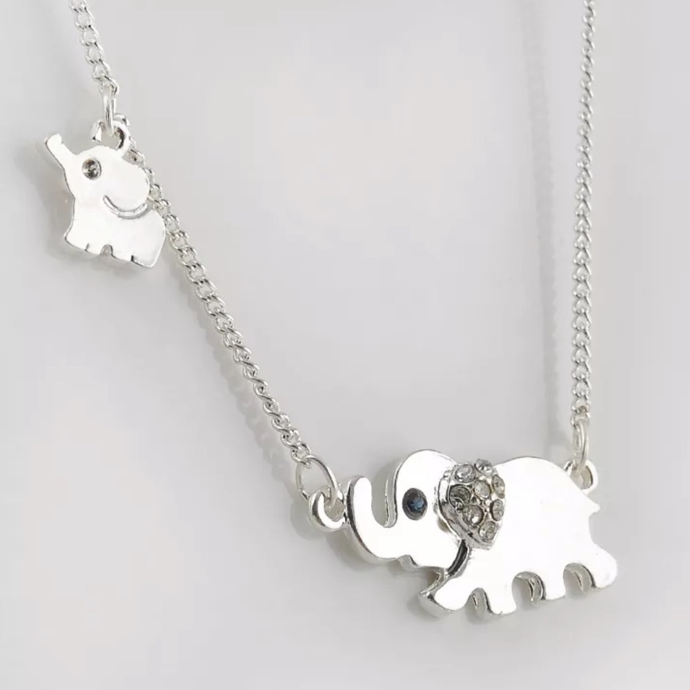 Silver (or gold) Elephant 🐘 Necklace - NWT